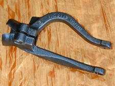 LANCIA THESIS - FORCELLA AMMORTIZZATORE ANTERIORE DESTRO 60679446