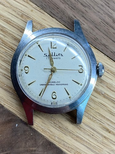Orologio svizzero meccanico