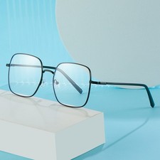 Occhiali con montatura in