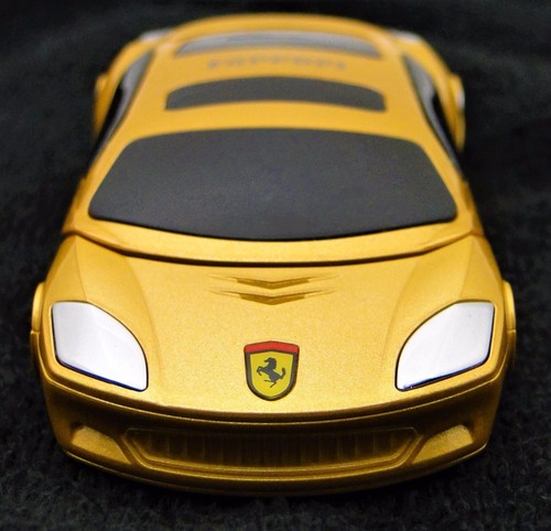 Cellulare stile ferrari - s, i
