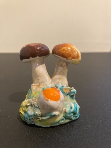 Statuina fungo ceramica - , arte