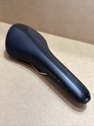 Fizik aroine team - aroine, wing