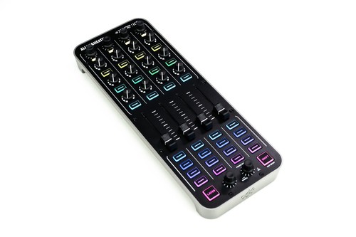 Allen heath xone - &,