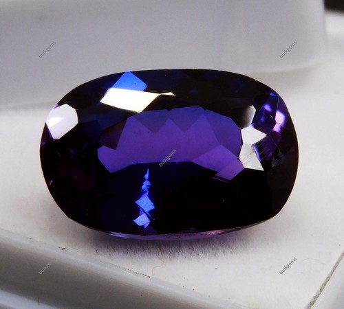 Cuscino viola tanzanite