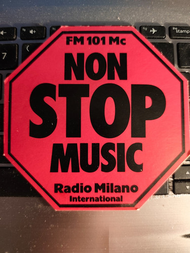 Adesivo radio milano - adesivo,