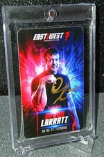 ?DEVON LARRATT?East vs West 7 Armwrestling carta collezionabile firmata AUTOGRAFO 