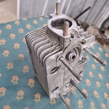 Porsche 911 2.2 S - 2.4 S Head