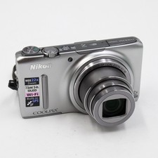 Nikon Coolpix S9500 argento