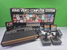 Atari 2600 Video Computer System PAL Woody Woodgrain legno con 2 controller, confezione originale