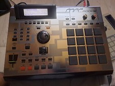 Akai Mpc 2000Xl  V3 Pete Rock 8outs +cf reader+ max Ram in Excellent Conditions