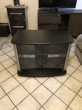 Mobile con mensola regolabile, per tv, con ruote, antine in vetro con calamita