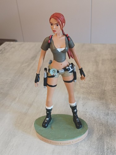 Tomb raider figura lara - tomb,