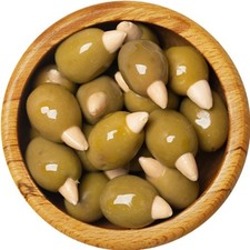 250g | OLIVE VERDI RIPIENE CON MANDORLA IN SALAMOIA .