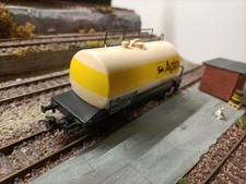 MAERKLIN 4443  raro carro cisterna FS AGIP , ottimo per collezionisti
