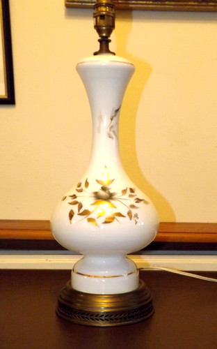 Edwardian opaline glass lamp - ,