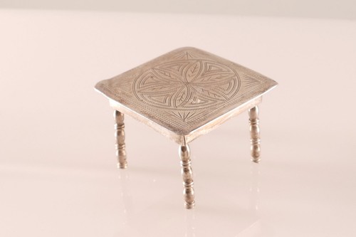 Statua argento miniatura - in,