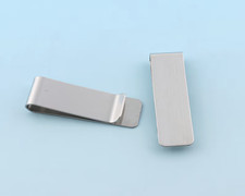 Fermasoldi in oro bianco 14