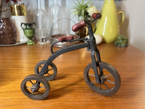 Modellino triciclo metallo