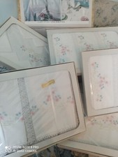 Corredo BASSETTI  letto tavolo bagno 23 pezzi cotone  ricamato/pizzo uncinetto