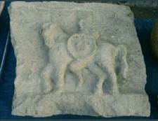 Antico Materiale Di Recupero, Pietra Con Cavaliere