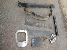 NISSAN MD 21 1988 KING CAB PIC-UP PLASTICHE ESTERNE PASSARUTA PARASPRUZZI 4X4 ++