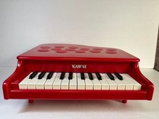 KAWAI Mini pianoforte a coda