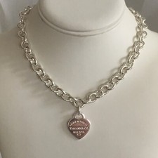 Collana con targhetta cuore