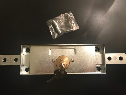 Serratura porta avvolgibile
