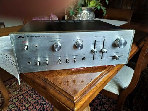 Amplificatore jvc 300 - amplificatore,