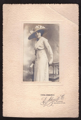 Foto ricordo signora elegante - ricordo,