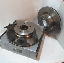 DISCHI FRENO E PASTIGLIE POSTERIORI PER BMW SERIE 3 (E90) 320D-325D DAL2007 D336