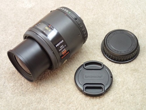 Pentax 50mm af macro - f2.8,
