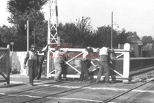PHOTO  BARRIER MODIFICATIONS AT MIDGHAM  LEVEL CROSSING V4