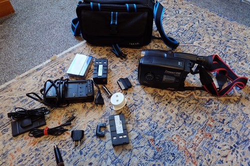 Videocamera vhs compatta jvc - videocamera,
