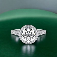Anello in oro con diamanti