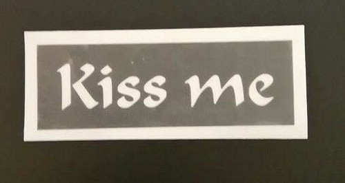 400 stencil parola kiss - -,