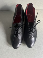 Scarpe Jeffrey Campbell fatte