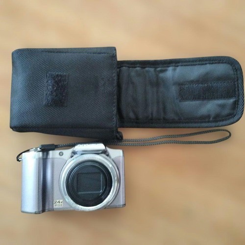 Fotocamera digitale compatta