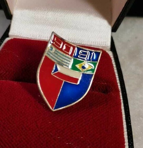 Spilla distintivo pins calcio - spilla,