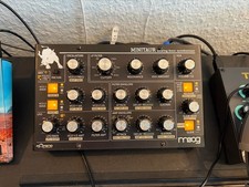 moog minitaur con