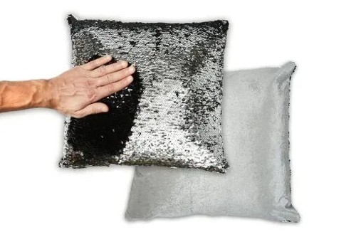 Copricuscino con paillettes