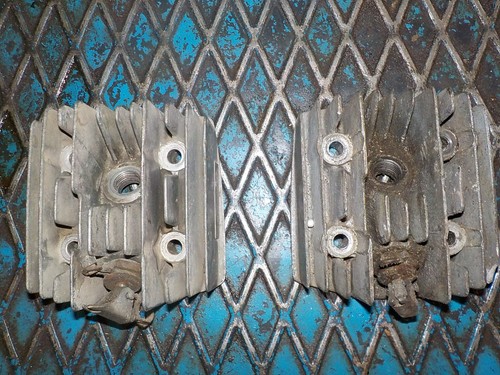 Lot culasses peugeot 101 102 - lot,