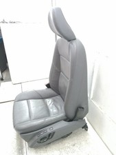 asiento delantero izquierdo