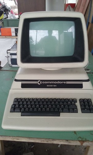 Computer commodore pet - computer ,