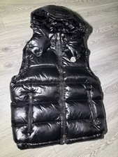 Moncler sleeveless bomber