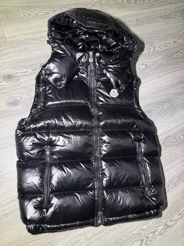 Moncler sleeveless bomber