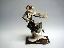 G. Armani - INVERNO, RAGAZZA CHE PATTINA - Scultura Capodimonte