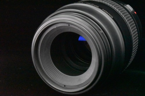 Canon 100 2 - ef, f/2.8