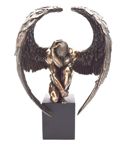 Statua scultura angelo maschio