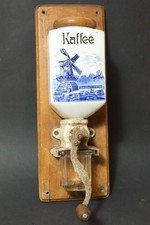 Vecchio Macinino Caffè a Muro